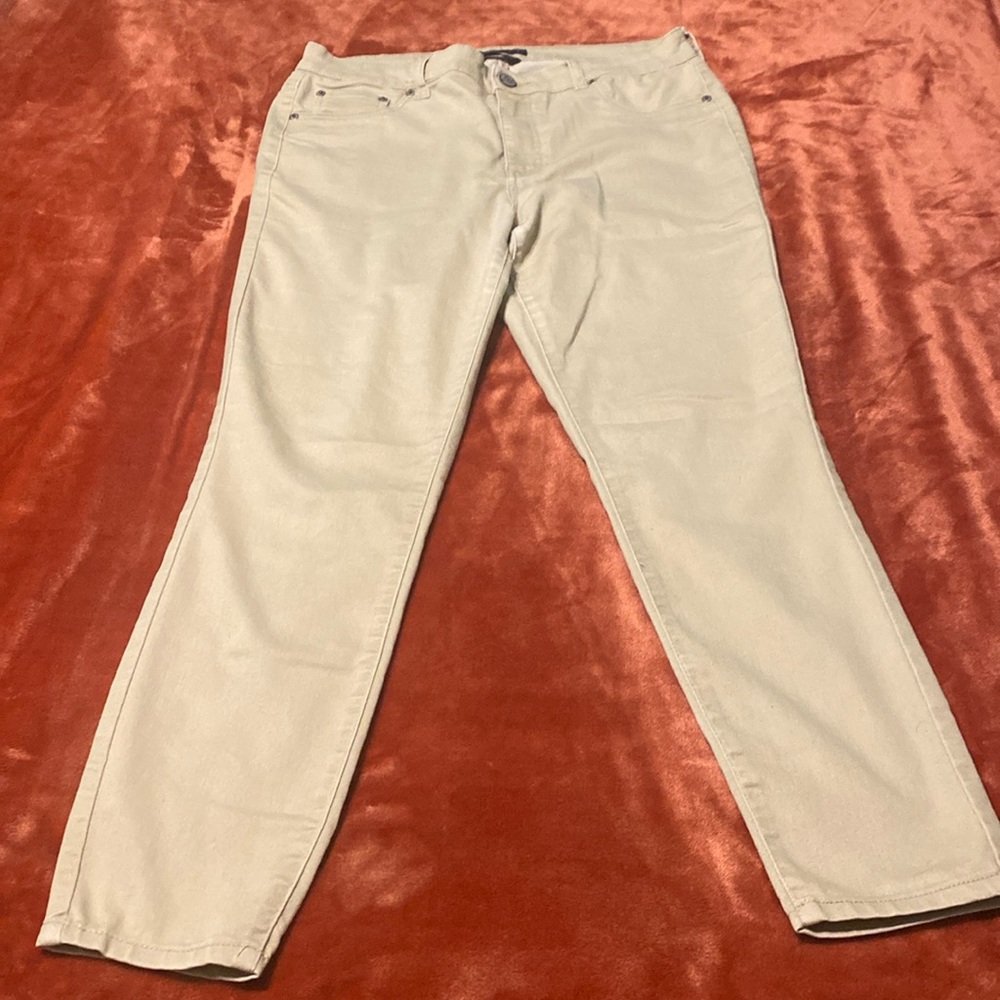 Women khaki pants size